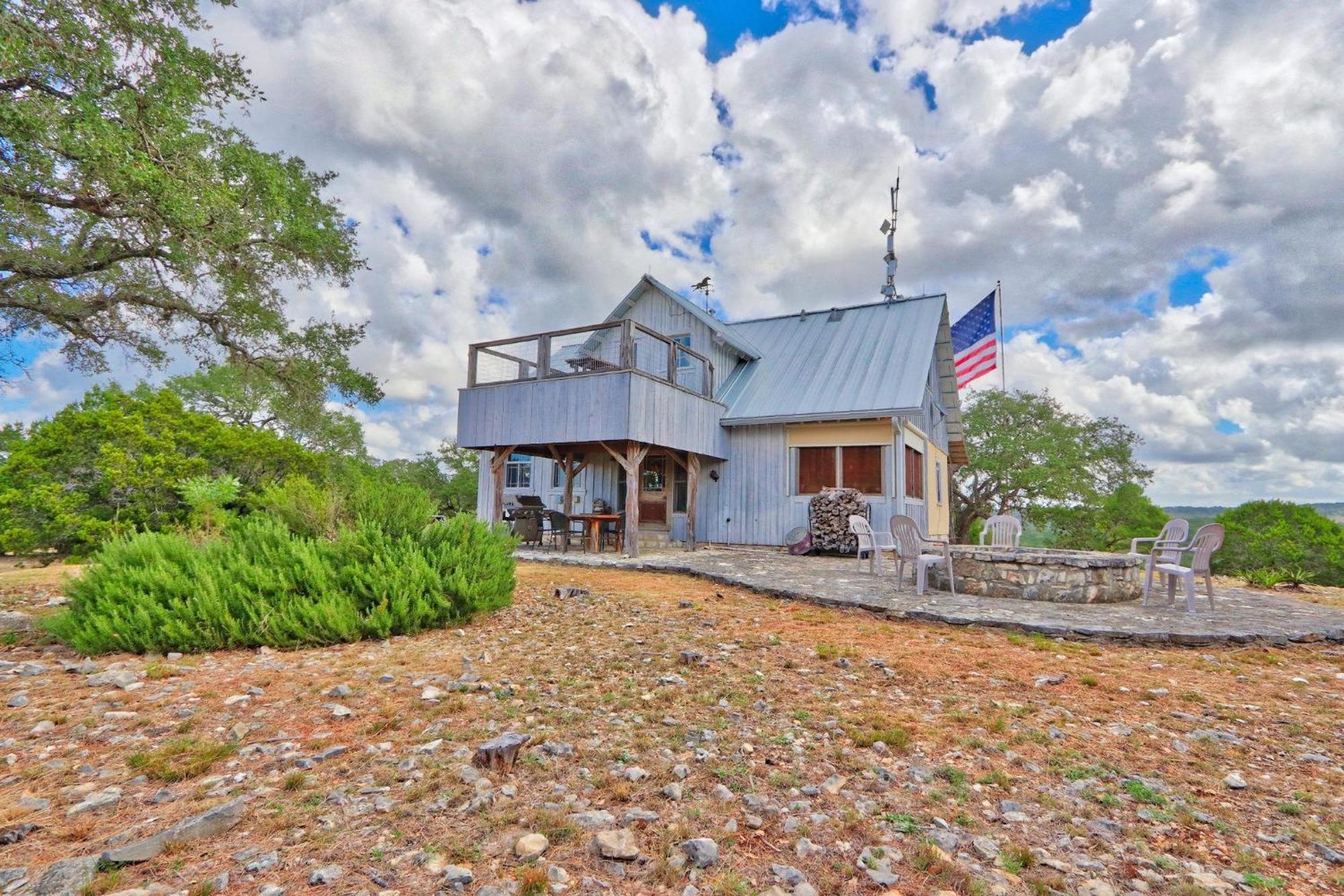 Log Cabin At Old Glory Ranch 温伯利 外观 照片