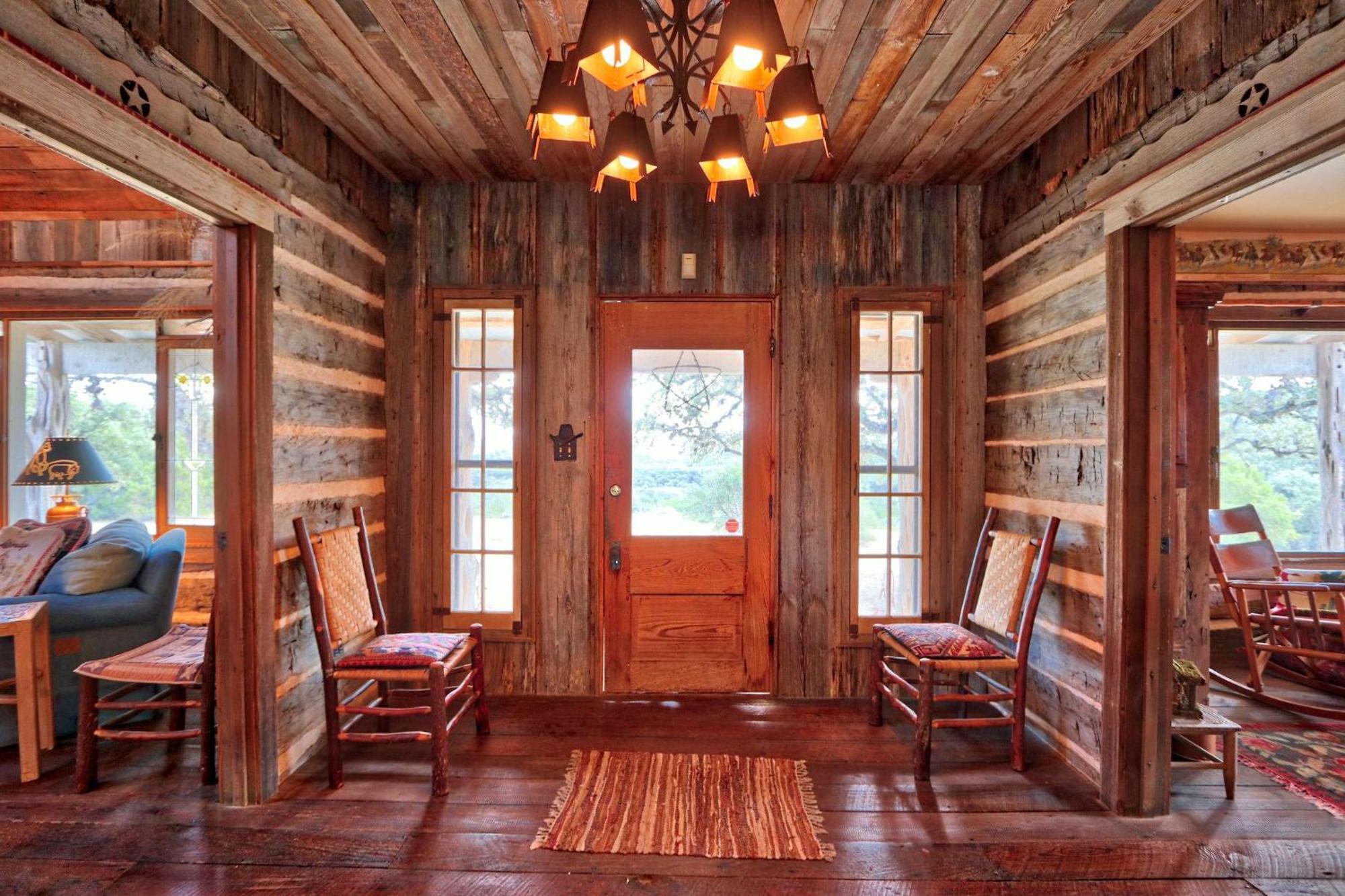 Log Cabin At Old Glory Ranch 温伯利 外观 照片